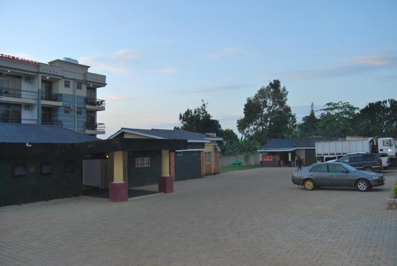 Frontiers Hotel Entebbe Exterior foto